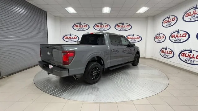 New 2026 Carbonized Gray Metallic Ford XLT image 12
