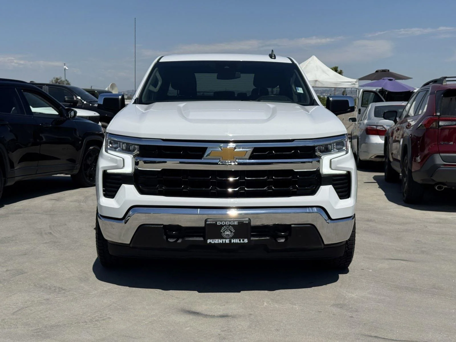 Used 2024 Summit White Chevrolet LT image 2