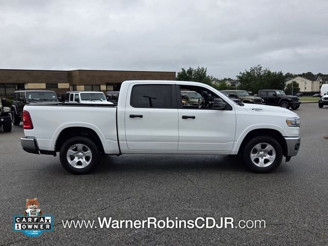 Used 2025 White Ram Big Horn/Lone Star image 16
