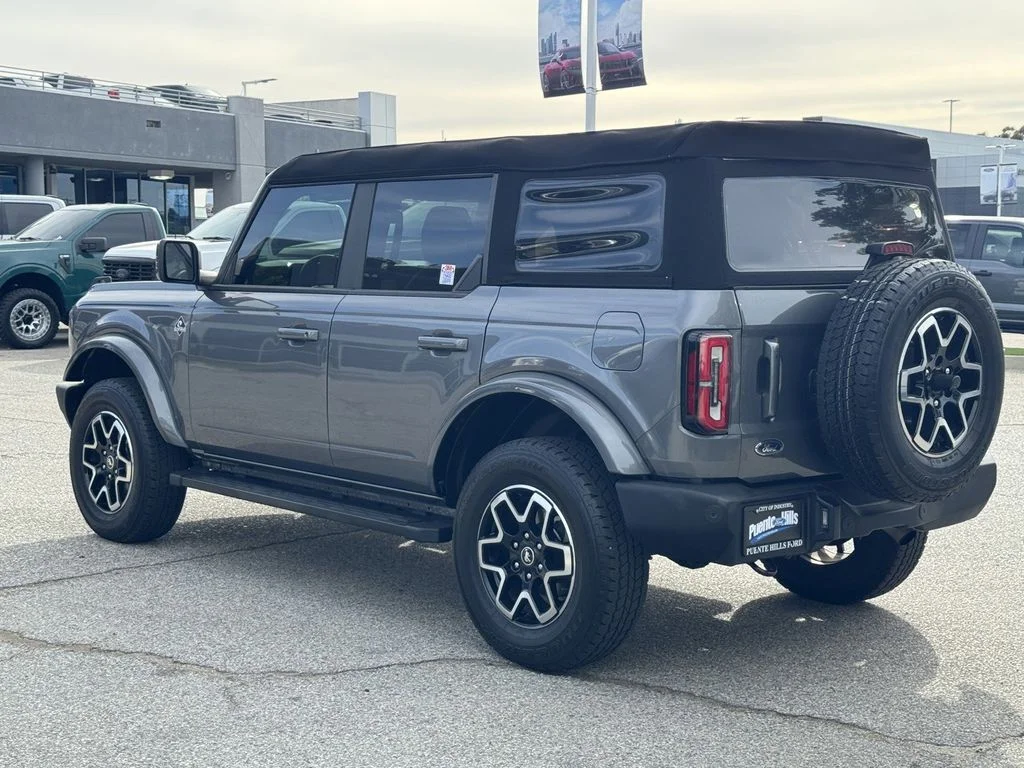 Used 2023 Carbonized Gray Metallic Ford Outer Banks image 4