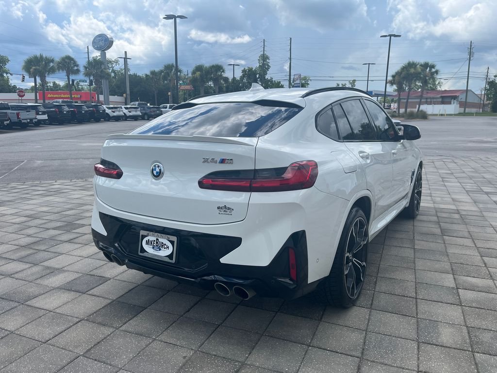 Used 2024 Alpine White BMW Base image 6