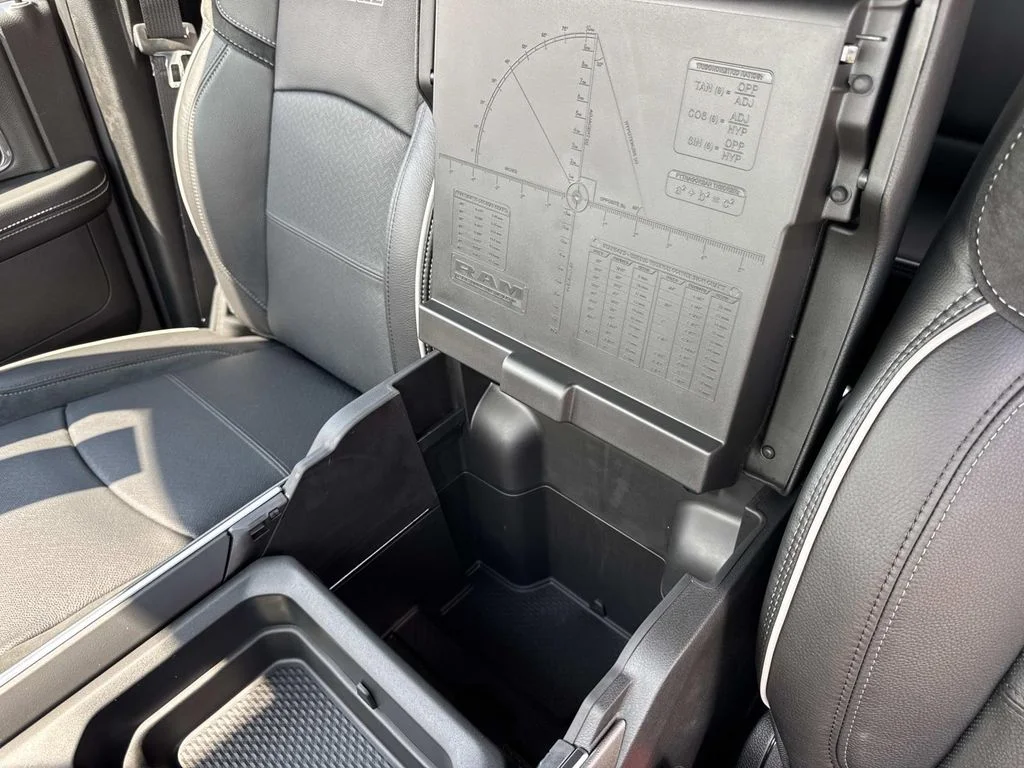 2026 RAM 2500 Laramie - Photo 50