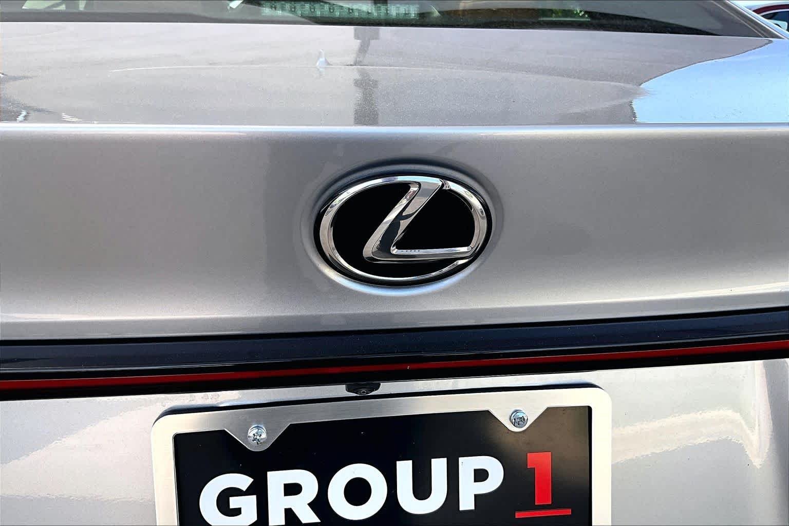 Used 2022 Iridium Lexus  image 31