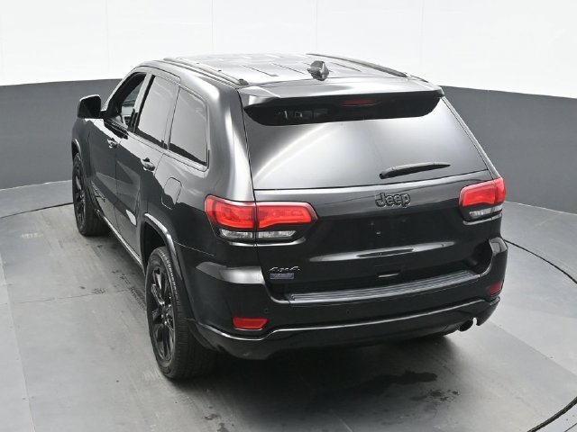 Used 2020 Black Jeep Altitude image 10
