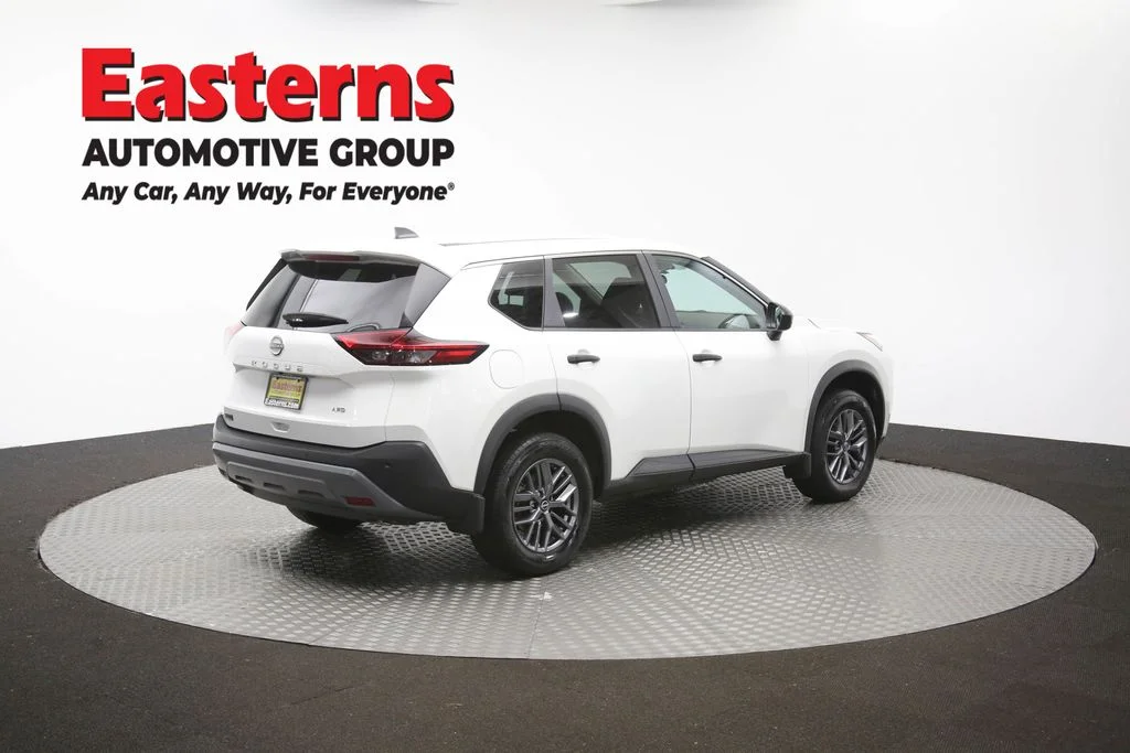 Used 2023 White Nissan S image 43