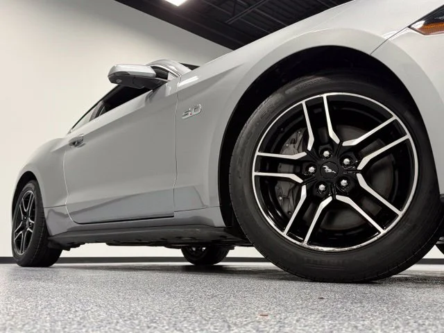 Used 2022 Silver Ford GT Premium image 2