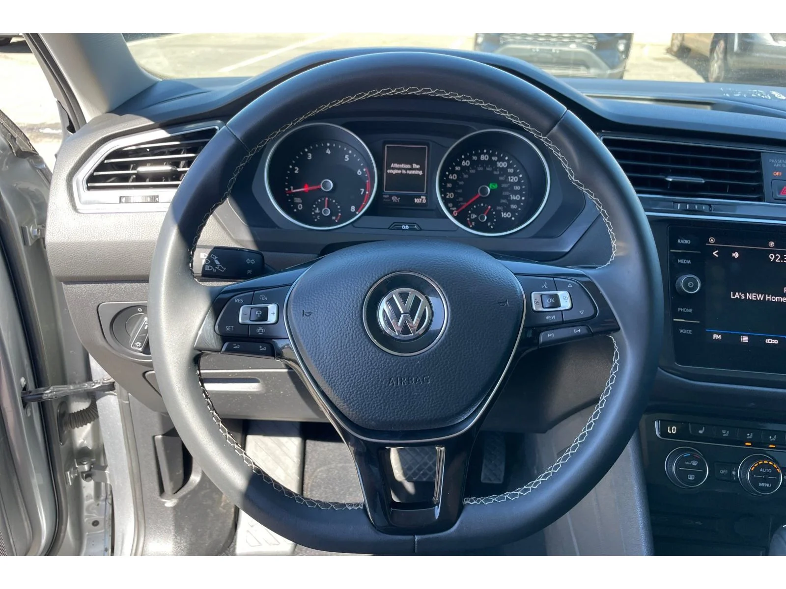 Used 2021 Pyrite Silver Metallic Volkswagen SE image 34
