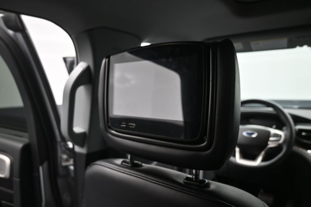 Used 2021 Silver Ford Limited image 16