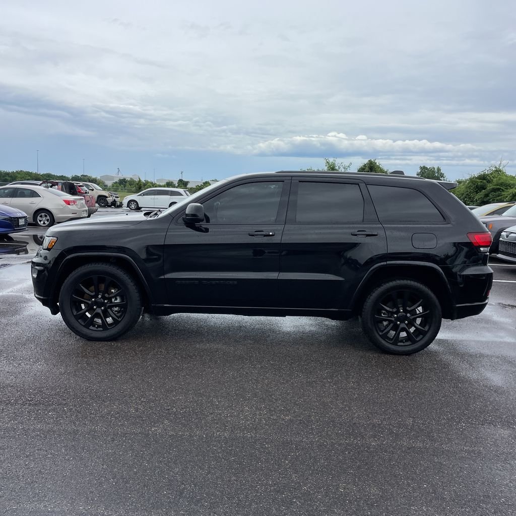 Used 2021 Black Jeep Laredo X image 2
