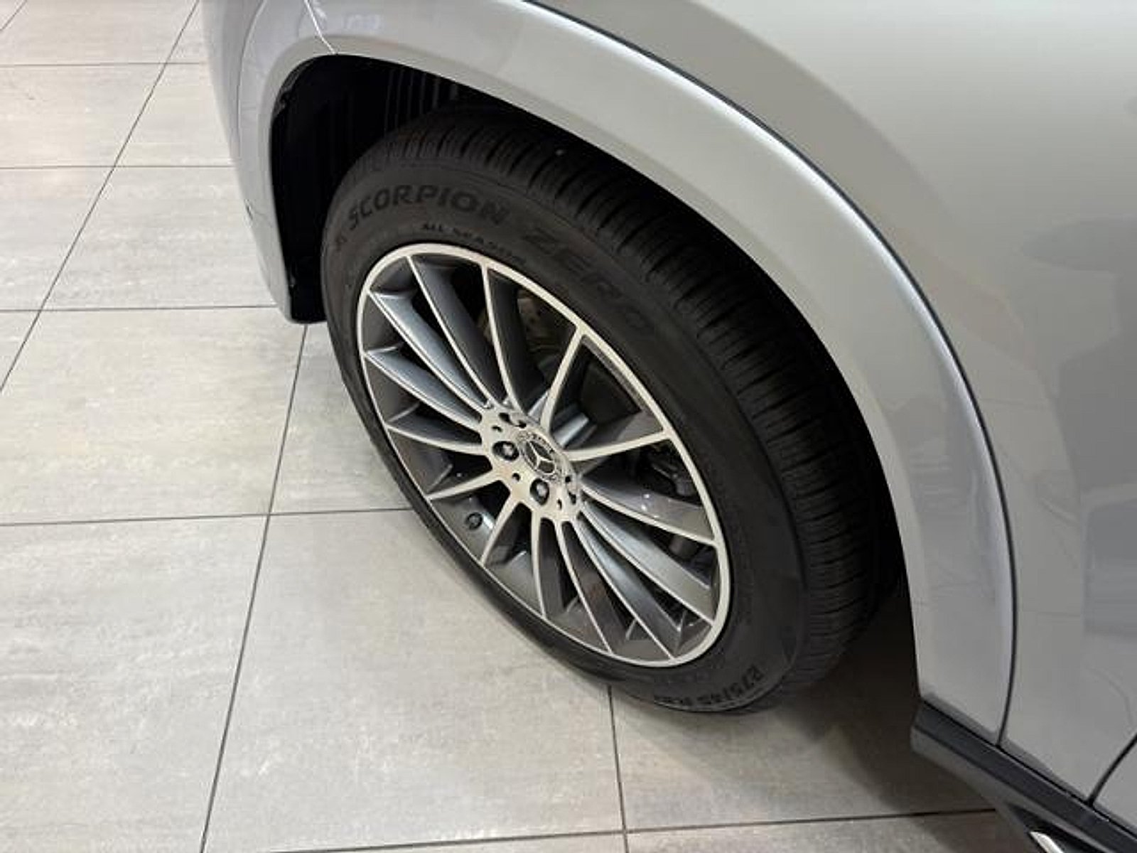 New 2026 Cirrus Silver Metallic Mercedes-Benz  image 31