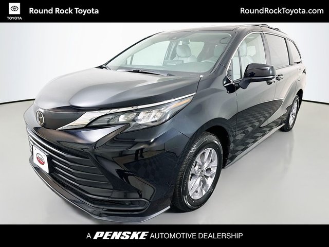 2026|Toyota|Sienna|LE|8 Passenger|4D Passenger Van