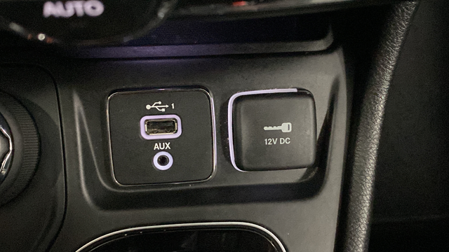 Used 2019 Sting-Gray Clearcoat Jeep Limited image 35