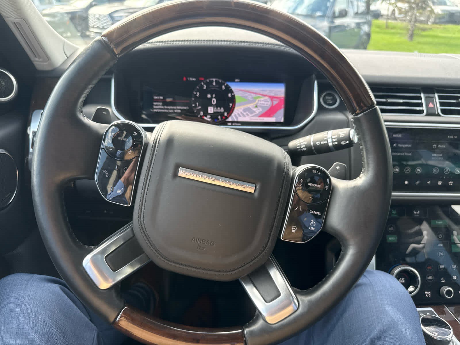 Used 2021 Santorini Black Metallic Land Rover Westminster image 18