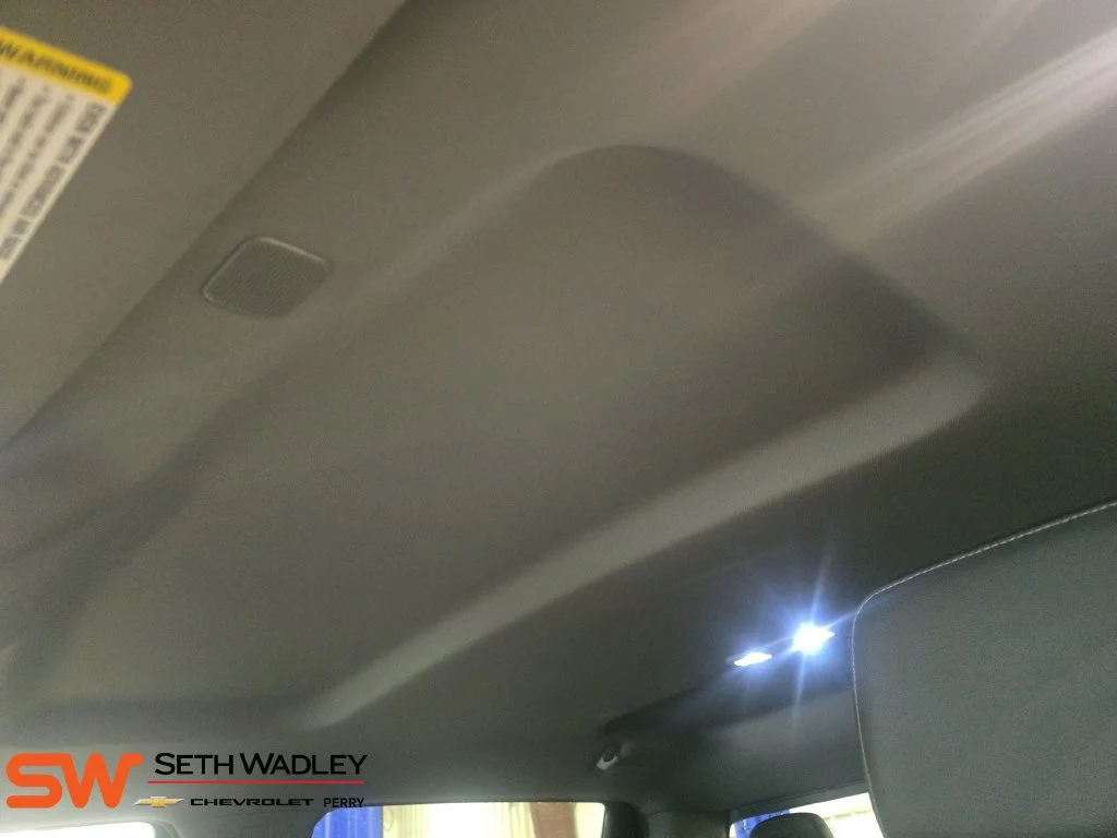 Used 2020 SHADOW GRAY METALLIC Chevrolet LT Trail Boss image 31