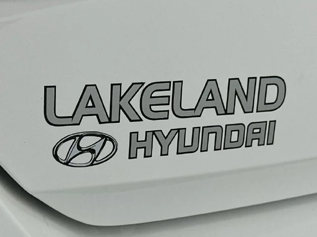 New 2026 White Hyundai SE image 24