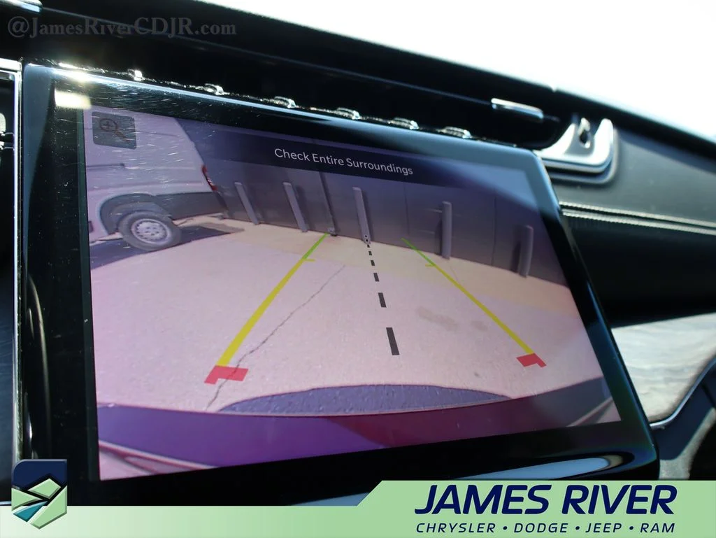 Used 2022 Red Jeep Overland image 36