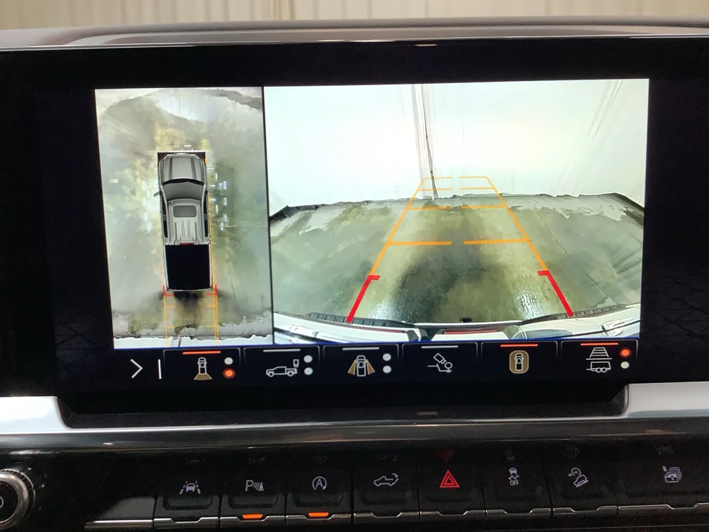 Used 2024 Sterling Metallic GMC SLT image 20