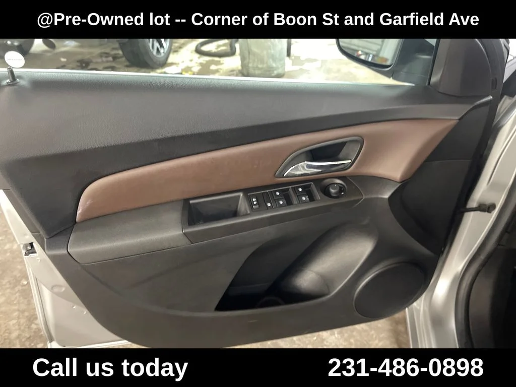 Used 2015 Silver Chevrolet 2LT image 15