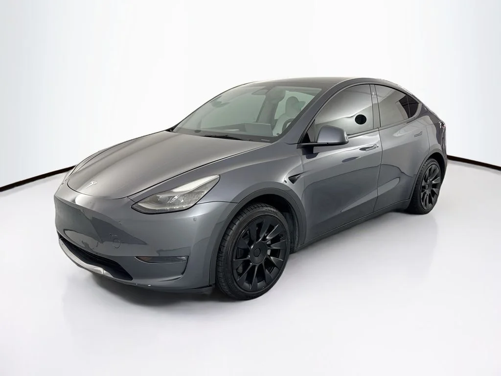 2023 Tesla Model Y Long Range Dual Motor All-Wheel Drive's photo