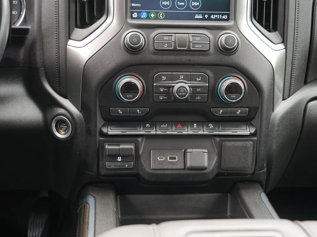 Used 2021 Black Chevrolet LT Trail Boss image 23