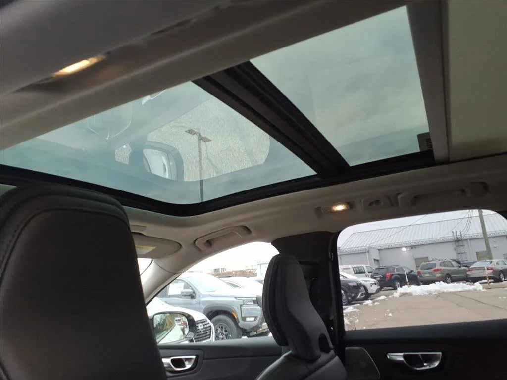 New 2026 Crystal White Volvo Ultra image 7