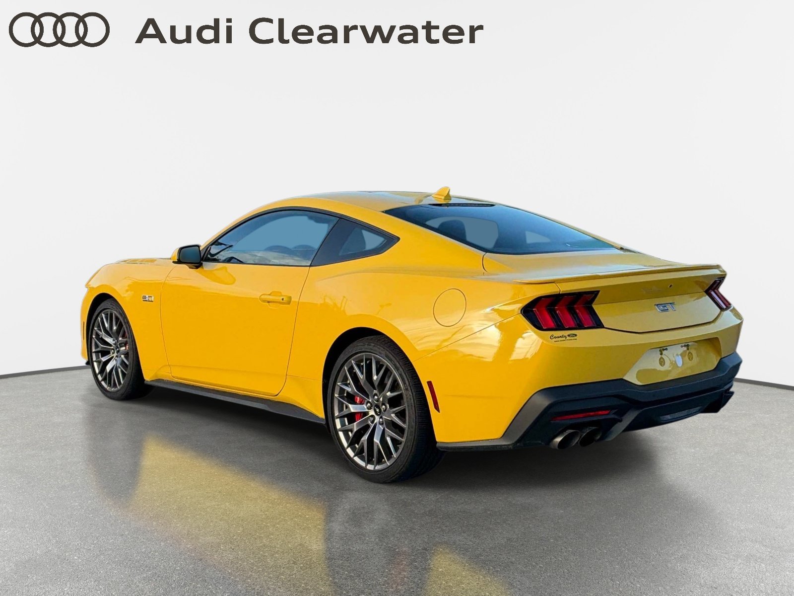 Used 2024 Yellow Splash Metallic Tri-coat Ford GT Premium image 2