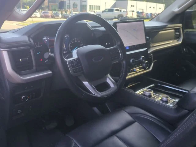 Used 2023 Black Ford XLT image 29
