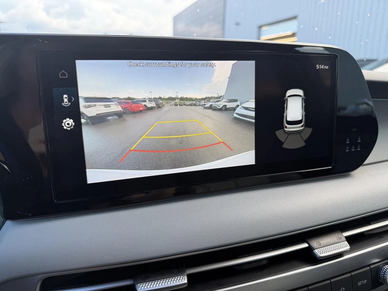 Used 2025 Hyper White Hyundai SEL image 12