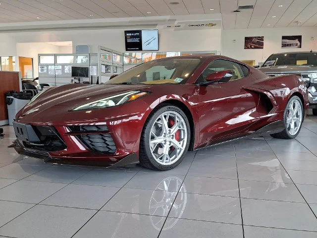 Used 2020 Red Chevrolet Stingray image 4