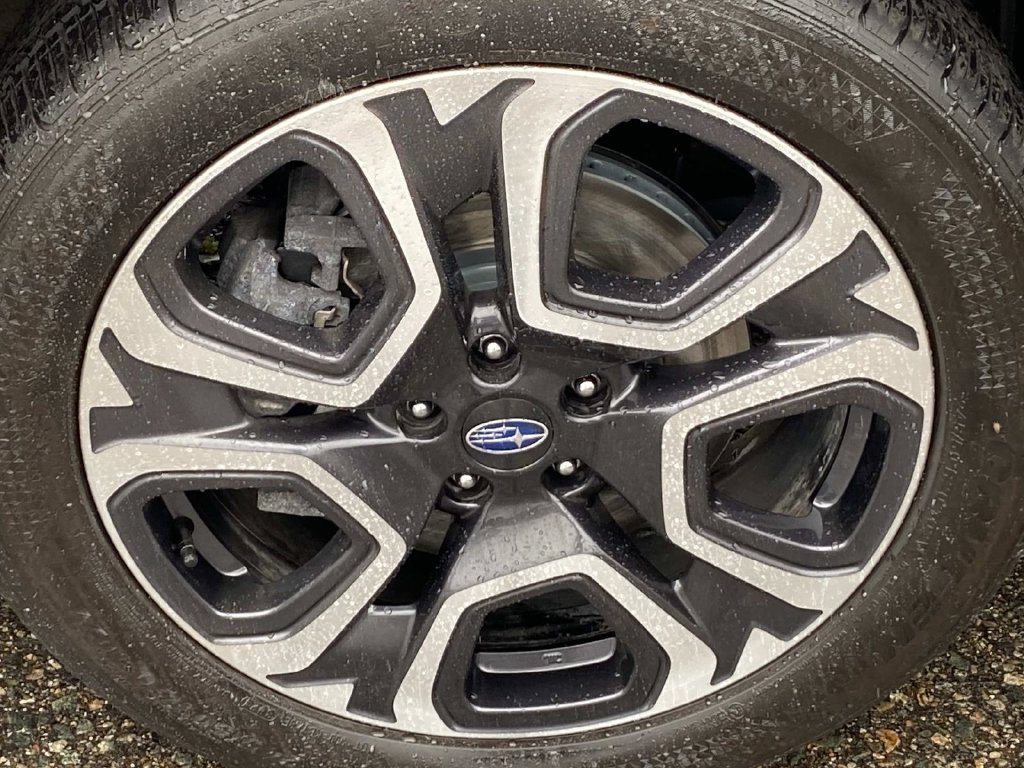 Certified Used 2023 Silver Subaru Limited image 26