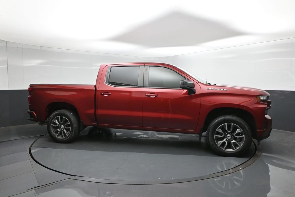 Used 2019 Red Chevrolet RST image 15
