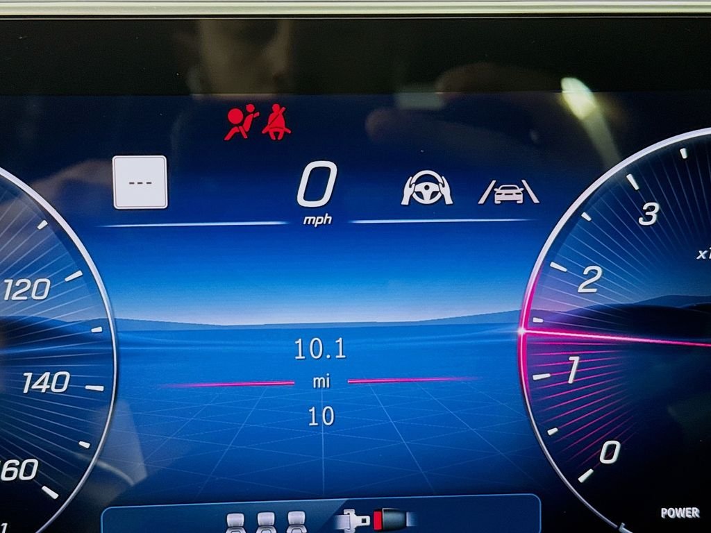 New 2026 Polar White Mercedes-Benz GLC 300 image 13