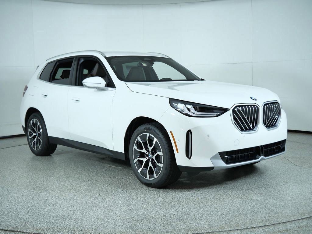 Used 2026 Alpine White BMW 30 xDrive image 4
