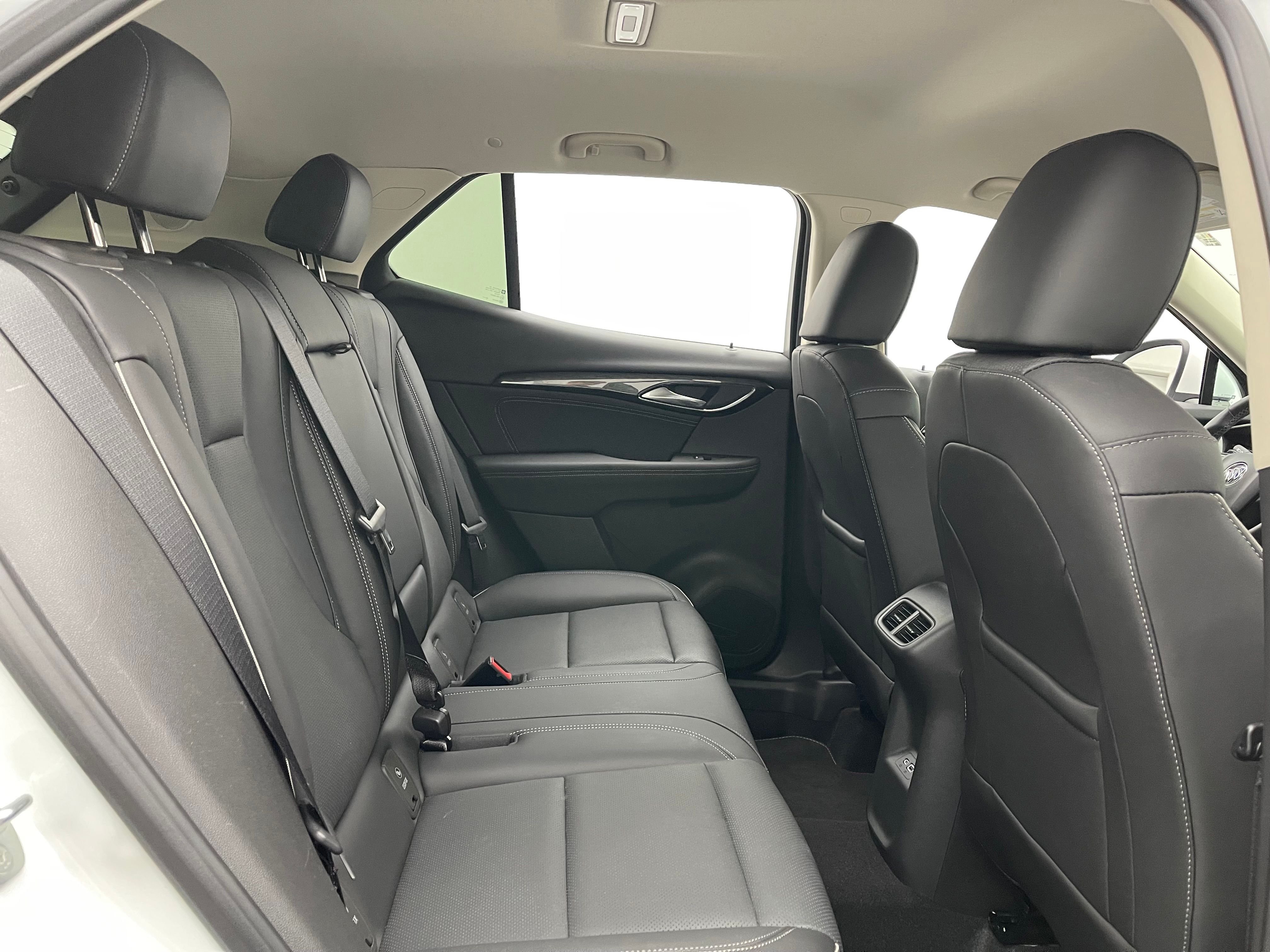 Used 2023 Summit White Buick Essence image 35
