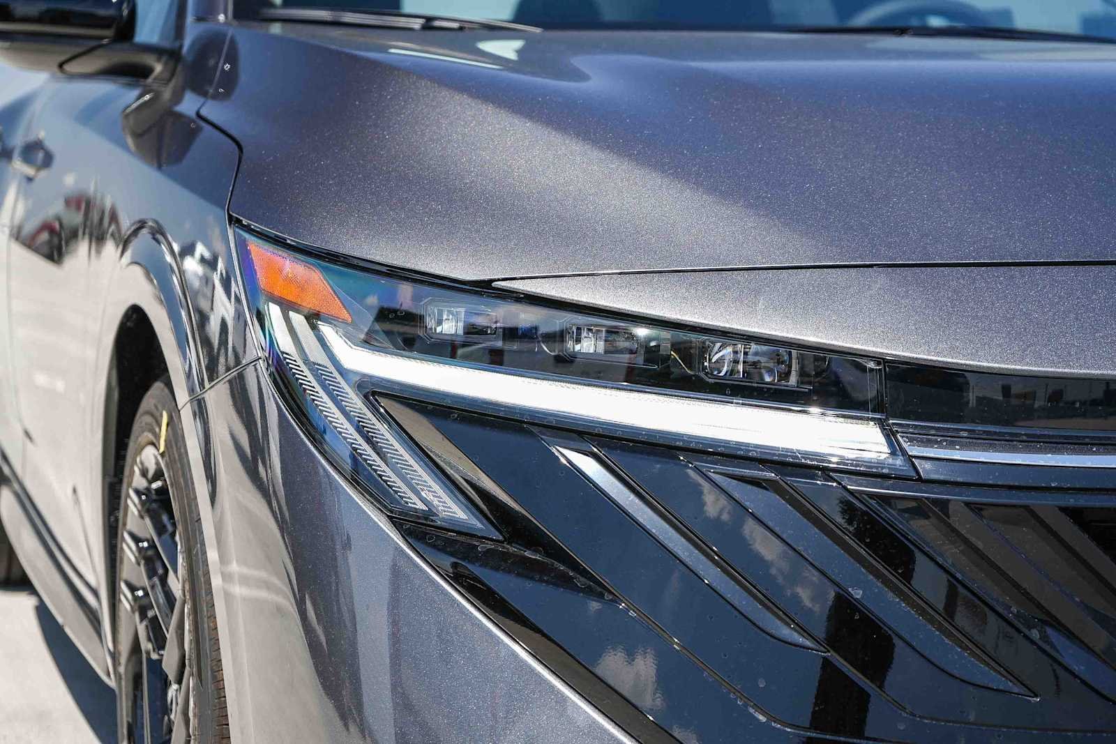 New 2027 Gun Metallic Nissan SR image 4