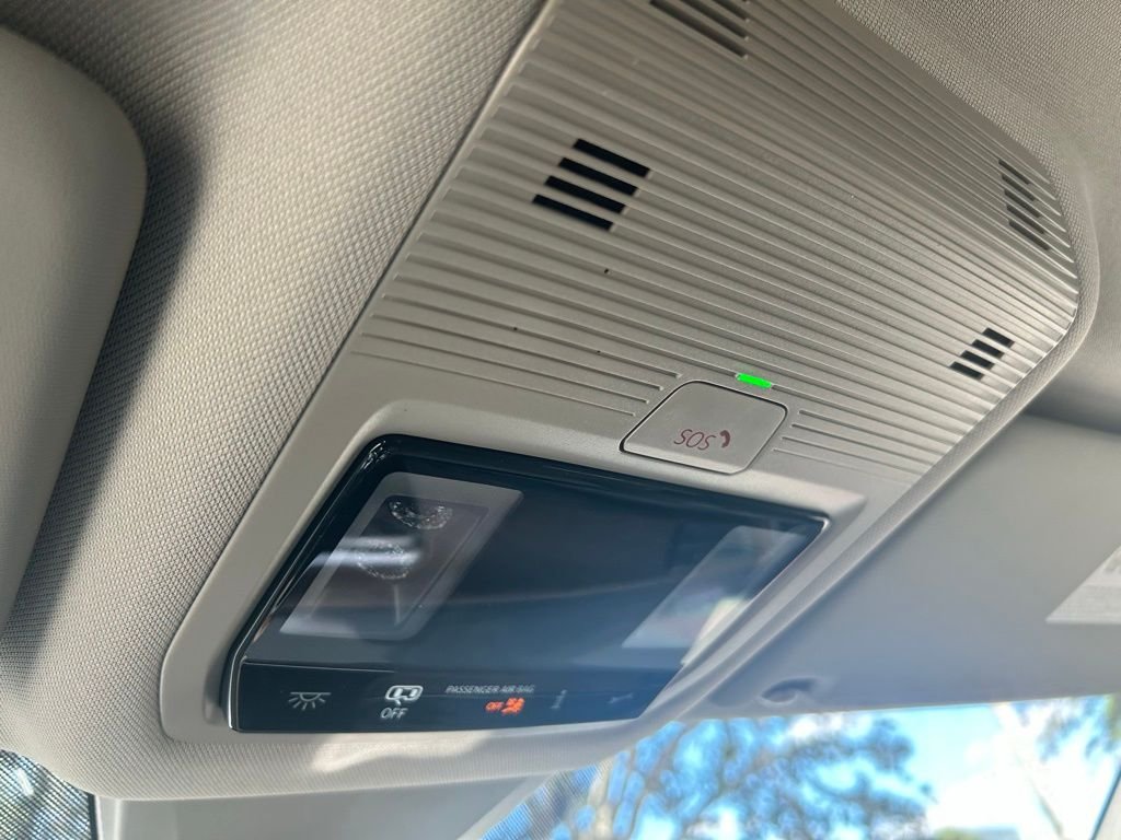 New 2026 Silver Volkswagen SE w/Technology image 56