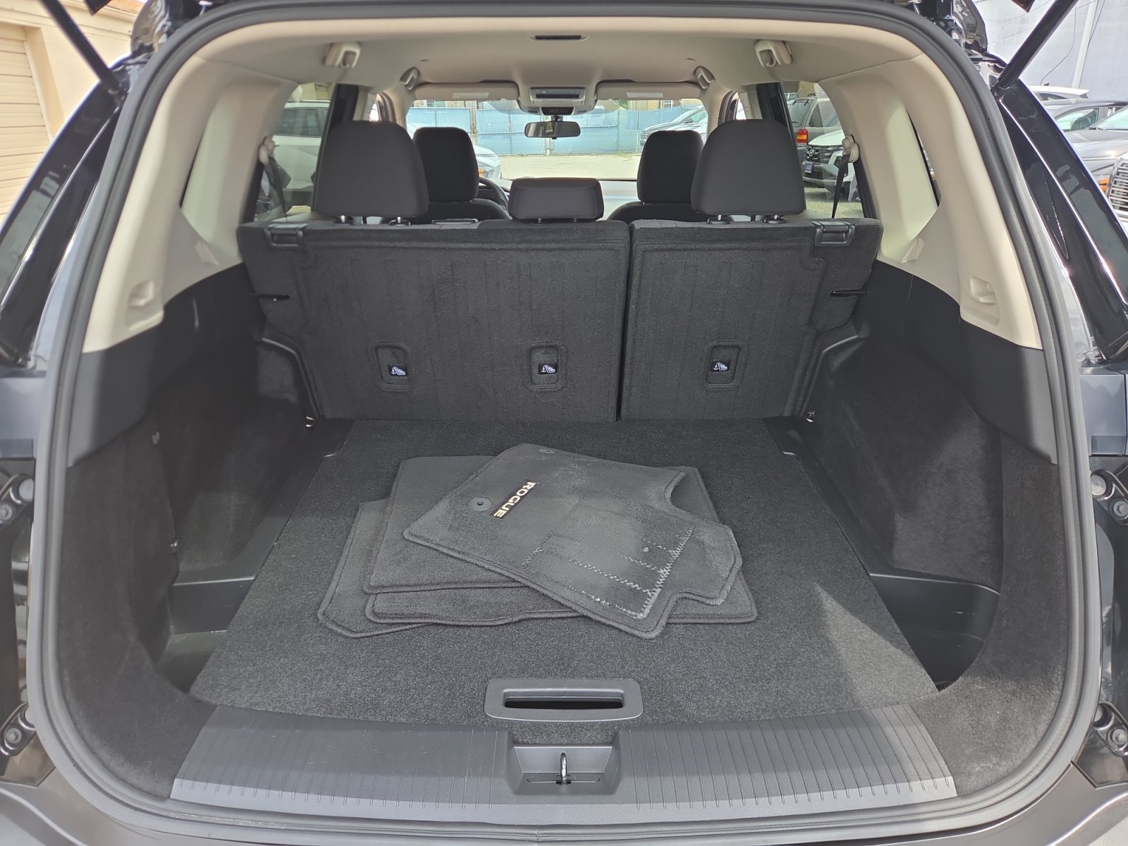 Used 2023 Super Black Nissan SV image 17