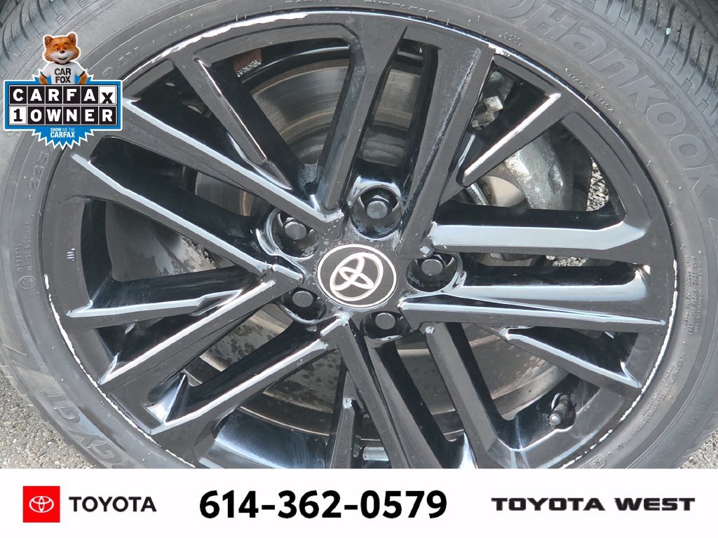 Used 2025  Toyota SE image 12