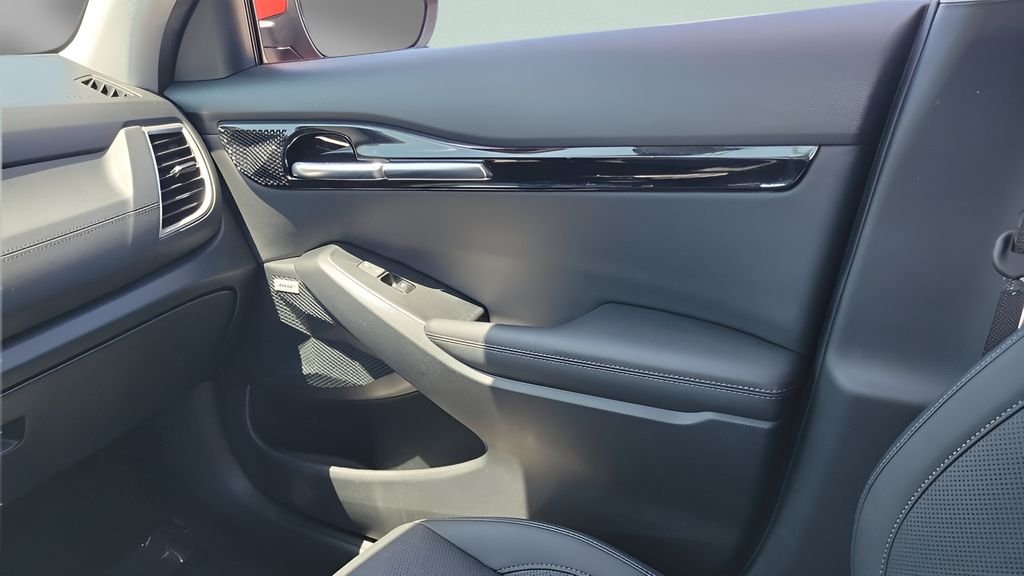 2024 Kia Seltos SX - Photo 18