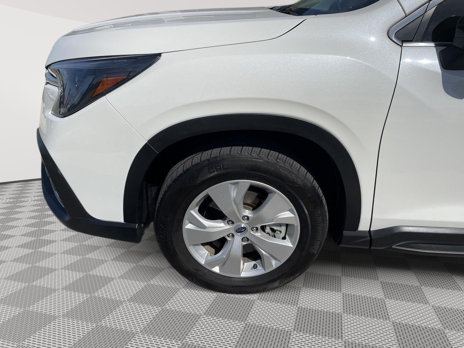 Used 2023 Crystal White Pearl Subaru Base image 27