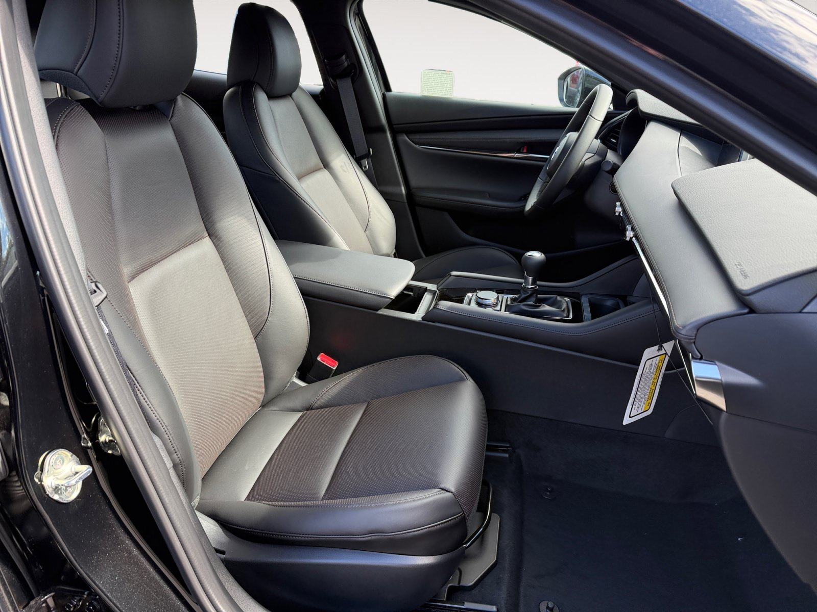 2026 Mazda Mazda3 Premium - Photo 19