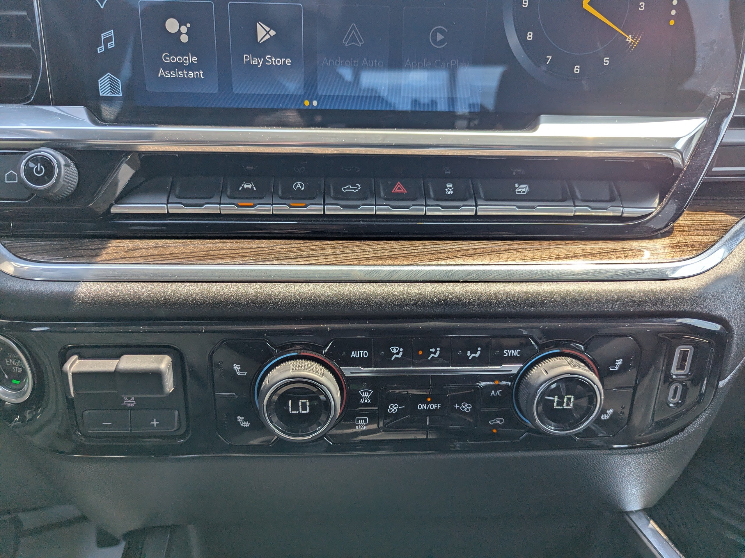 2022 Chevrolet Silverado 1500 RST - Photo 25