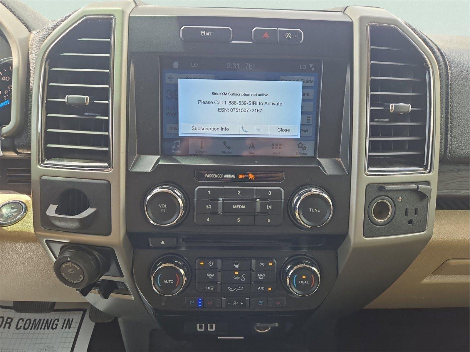 Used 2017 White Platinum Metallic Tri-Coat Ford Lariat image 14