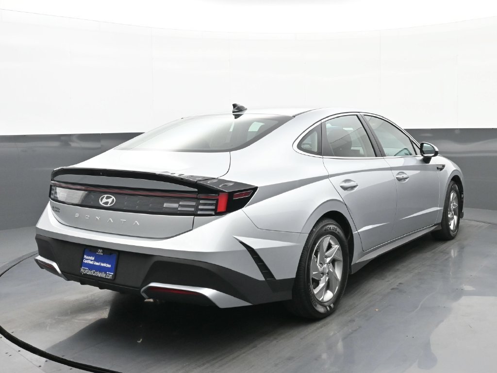 Certified Used 2026 Silver Hyundai SE image 4