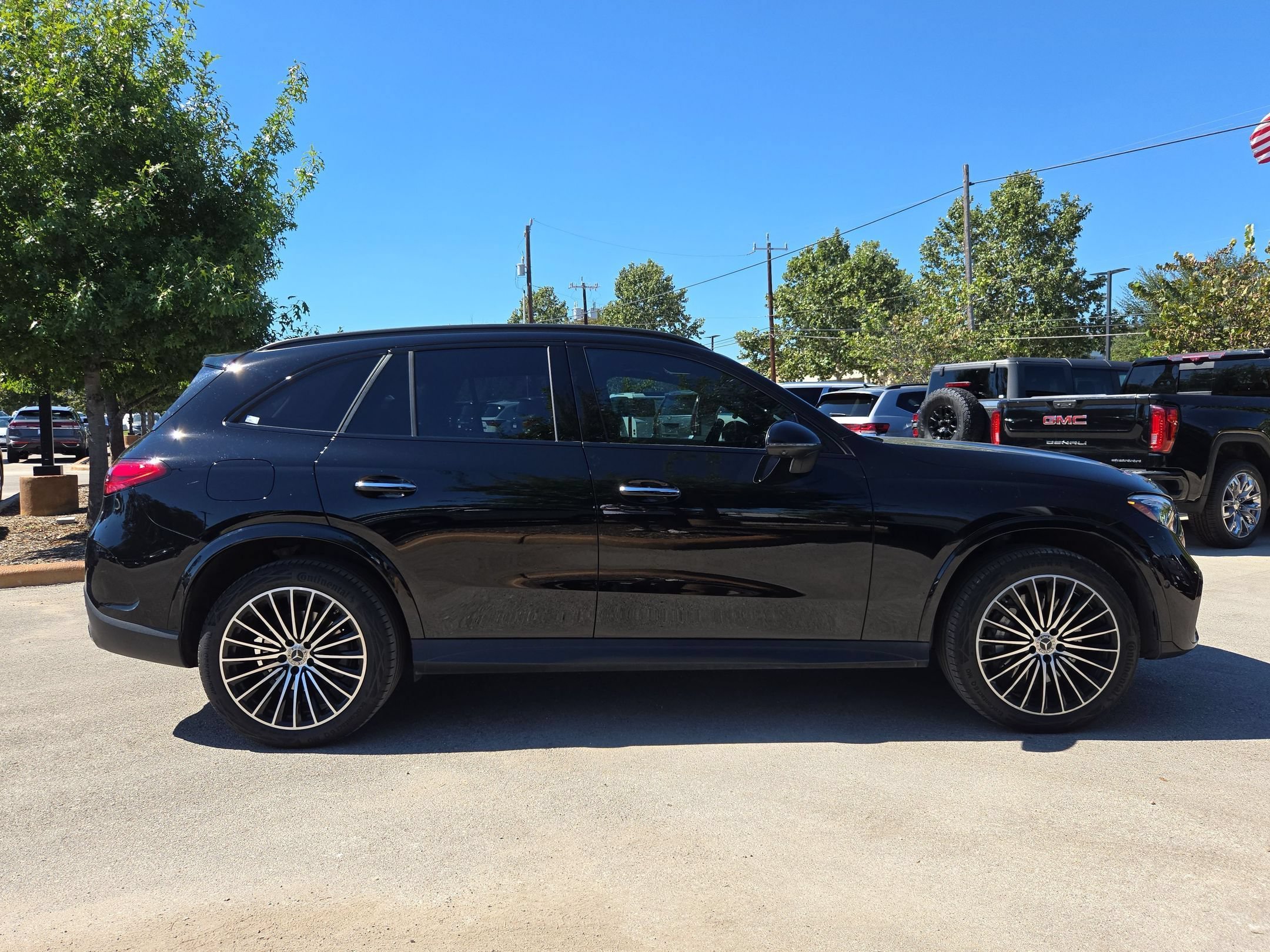 Used 2023 Black Mercedes-Benz GLC 300 image 2