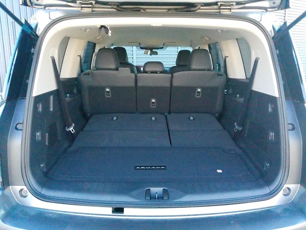 2026 Nissan Armada SV - Photo 25