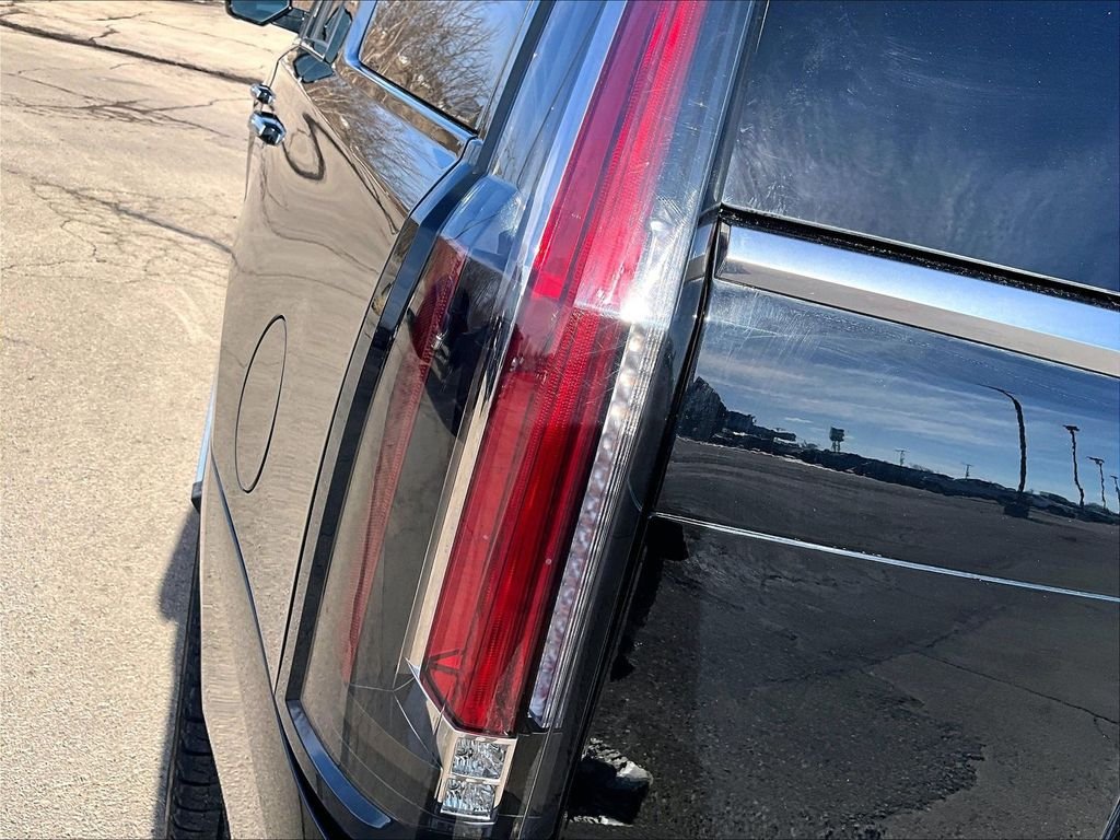 Used 2019 Black Cadillac Premium Luxury image 25
