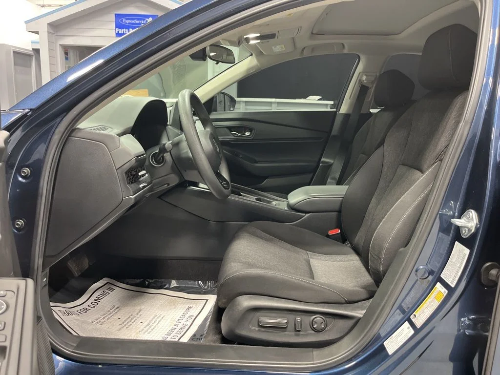 2024 Honda Accord EX - Photo 11