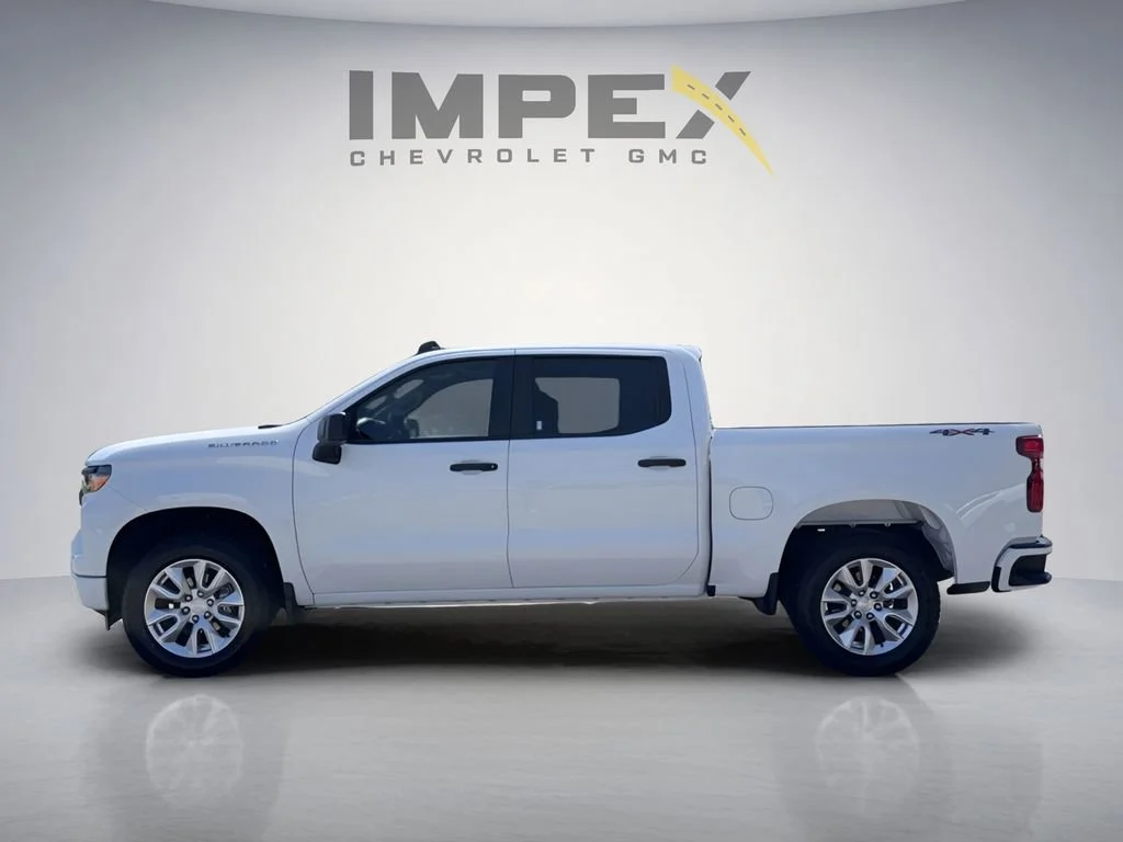 Used 2024 Summit White Chevrolet Custom image 2