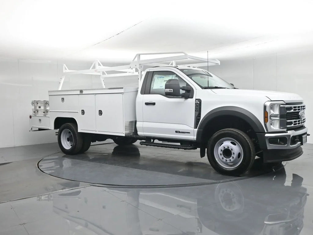 New 2025 Oxford White Ford XL image 5